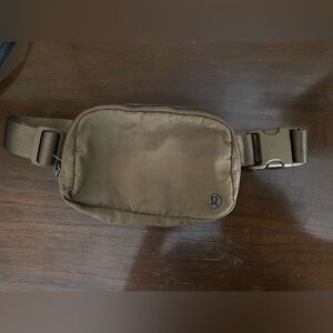 lululemon athletica Olive Belt Bag